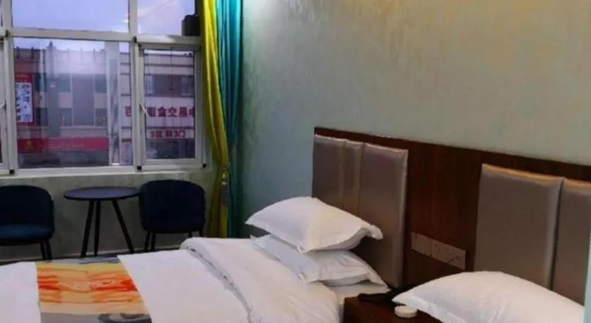 Bed in Shell Hotel Nanyang High-Speed Railway Station Jiangying Airport Huayaocheng