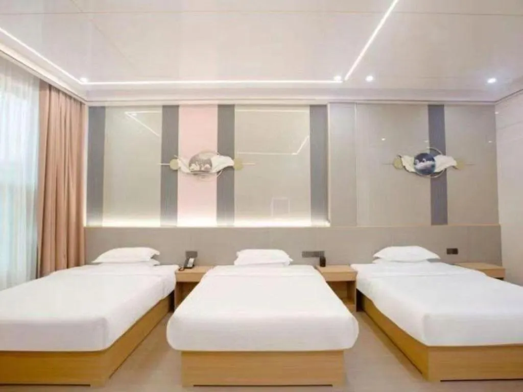 Bed in Shell Hotel Nanyang High-Speed Railway Station Jiangying Airport Huayaocheng