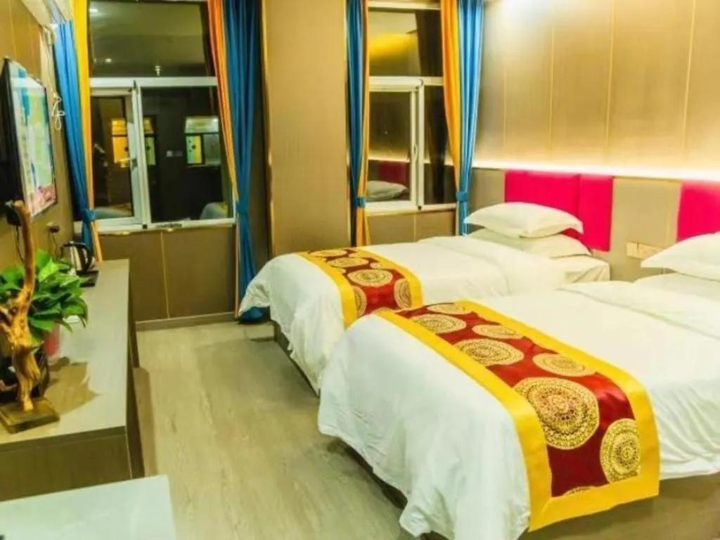 Bed in Shell Hotel Nanyang High-Speed Railway Station Jiangying Airport Huayaocheng