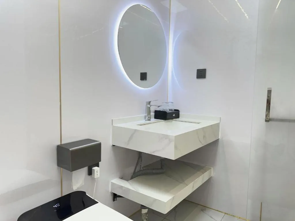 Shell Hotel Nanyang High-Speed Railway Station Jiangying Airport Huayaocheng