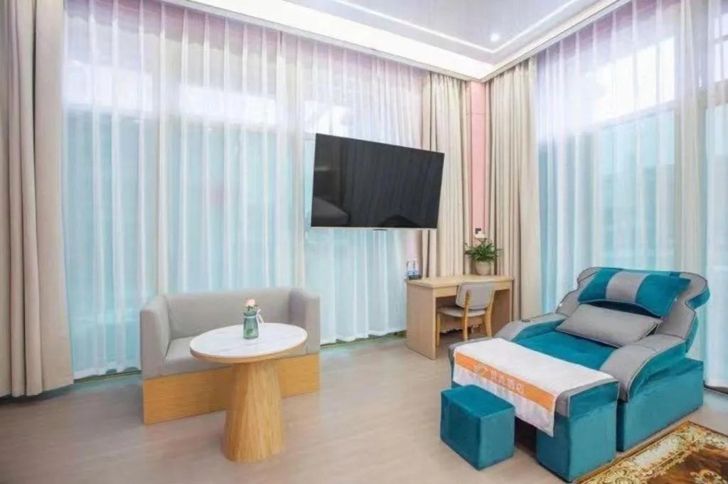 Shell Hotel Nanyang High-Speed Railway Station Jiangying Airport Huayaocheng