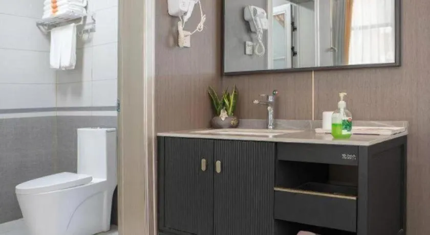 Shell Hotel Nanyang High-Speed Railway Station Jiangying Airport Huayaocheng