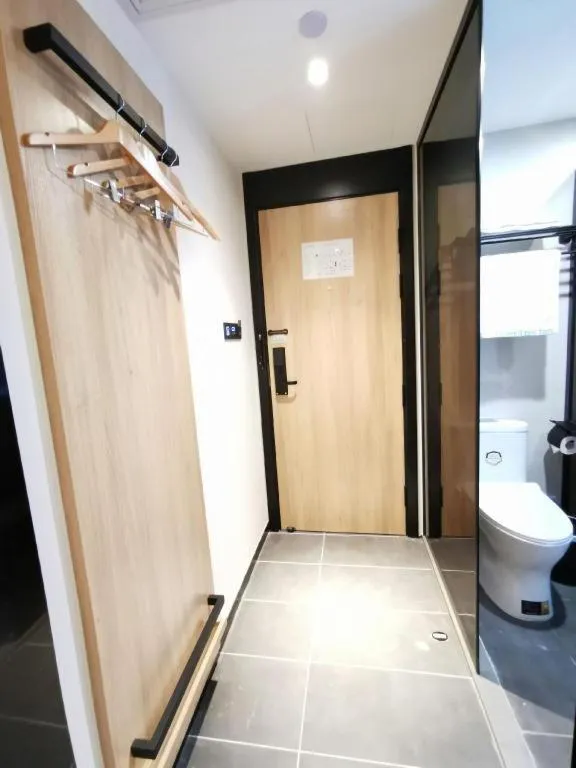 Green Tree Inn Express Shanghai Bund Yuyuan Xiaonanmen Metro Station