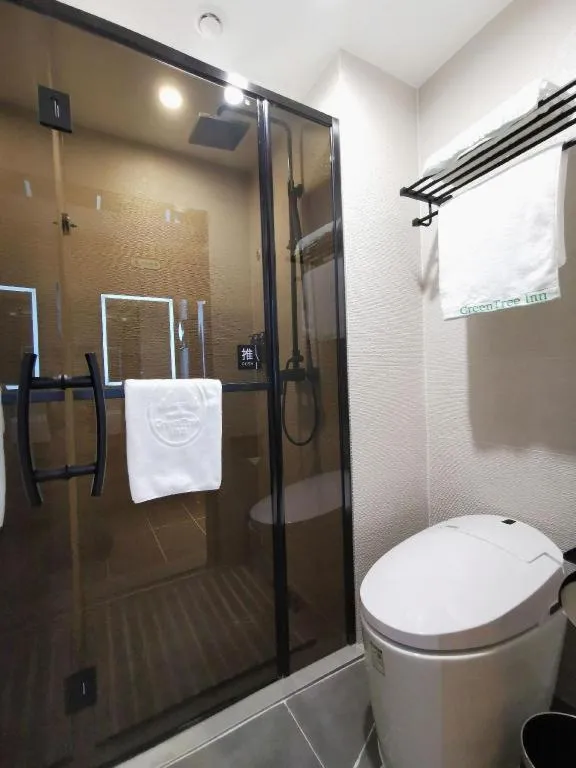 Green Tree Inn Express Shanghai Bund Yuyuan Xiaonanmen Metro Station