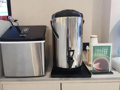 Green Tree Inn Express Shanghai Bund Yuyuan Xiaonanmen Metro Station