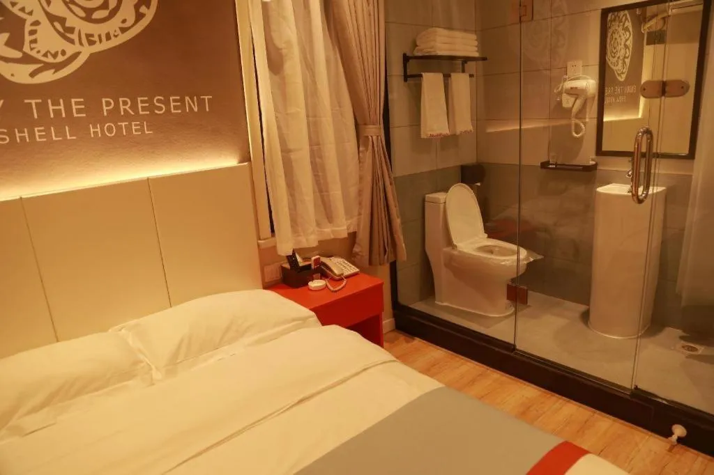 Bed in Shell Hotel Hebi Qi County Qihe Road