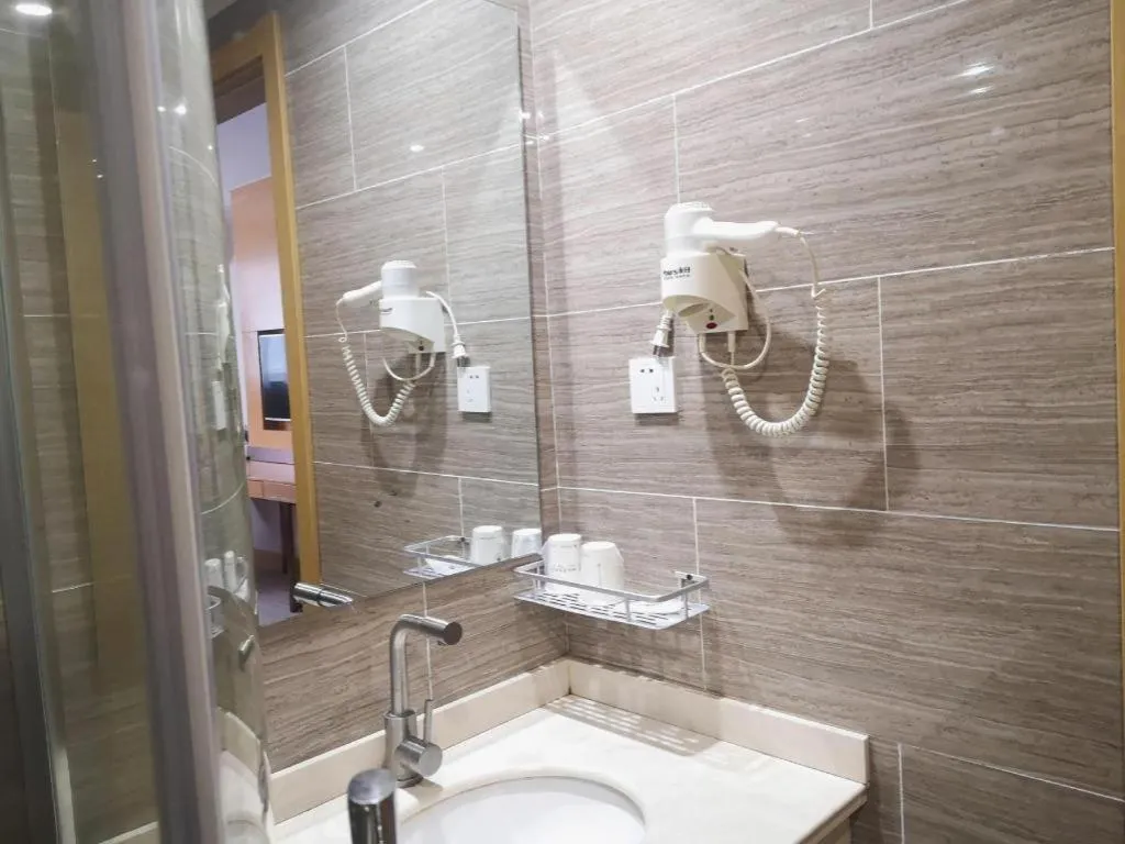 GreenTree Inn Express Shanghai Baoshan District Youyi Road Metro Station