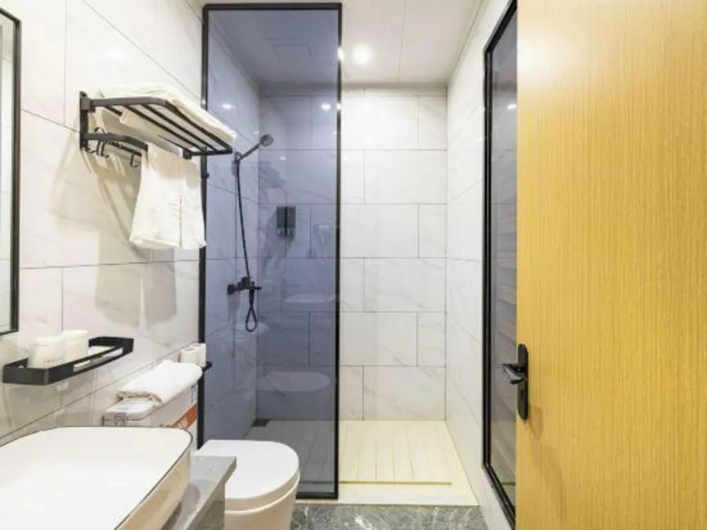 GreenTree Inn Express Shanghai Baoshan District Youyi Road Metro Station