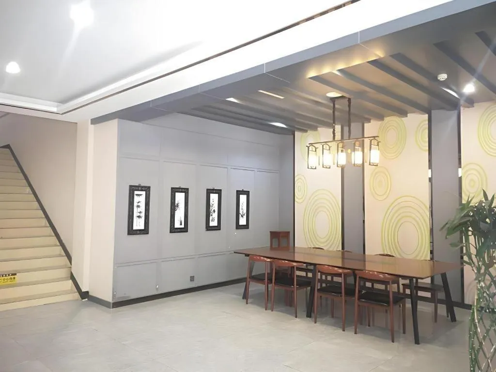 GreenTree Inn Express Shanghai Baoshan District Youyi Road Metro Station