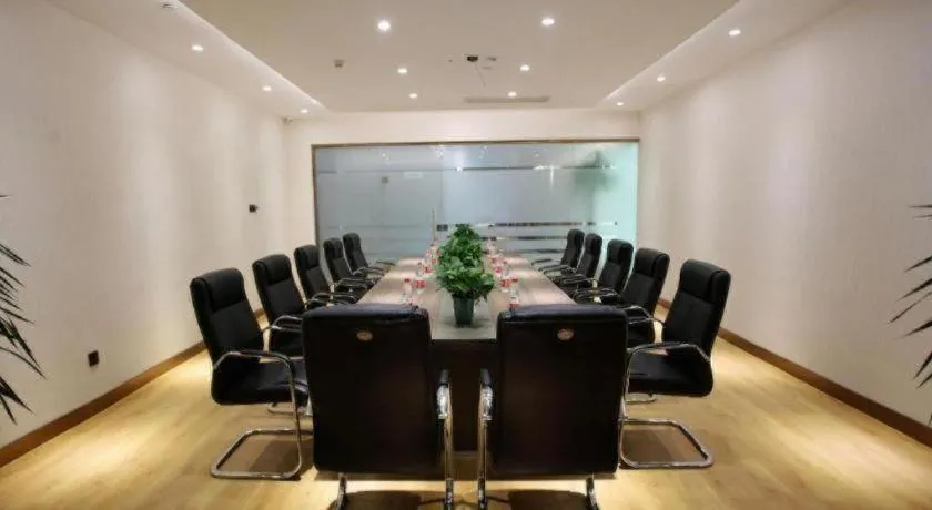 GreenTree Inn Heze Shan County New Bus Station