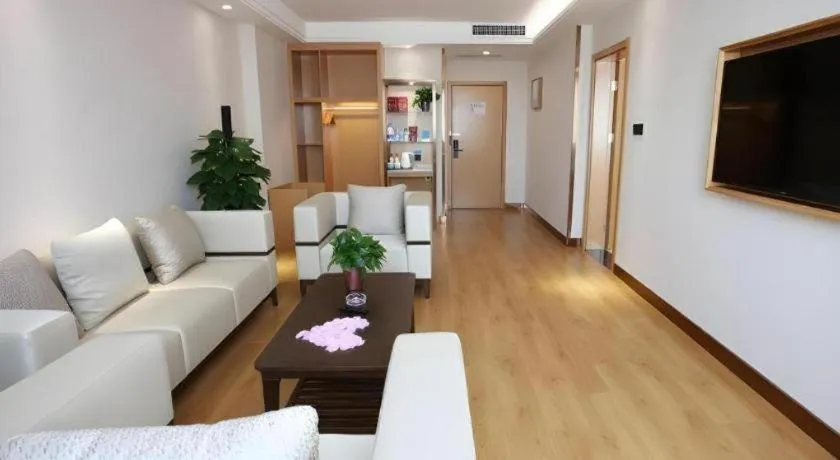 GreenTree Inn Heze Shan County New Bus Station