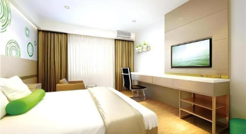 Bed in GreenTree Inn Express Yingtan Yujiang Railway Station