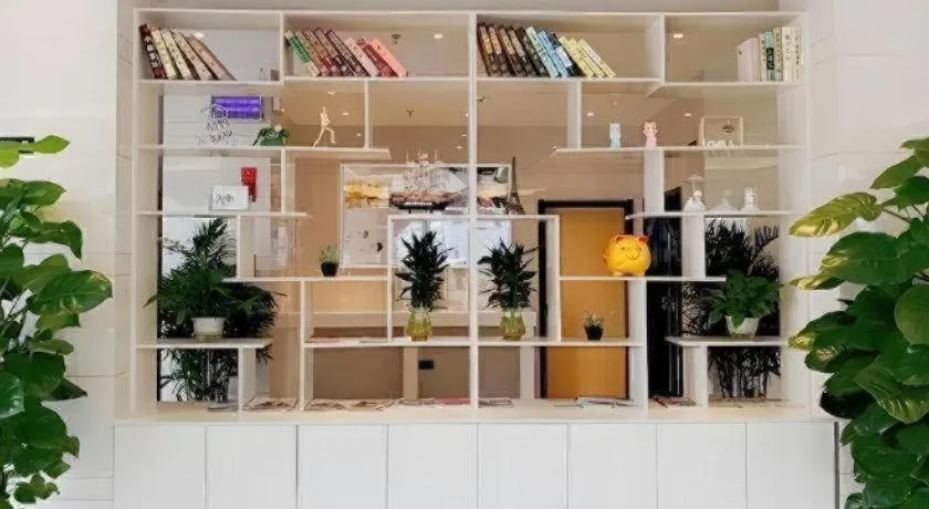 GreenTree Inn Express Yingtan Yujiang Railway Station