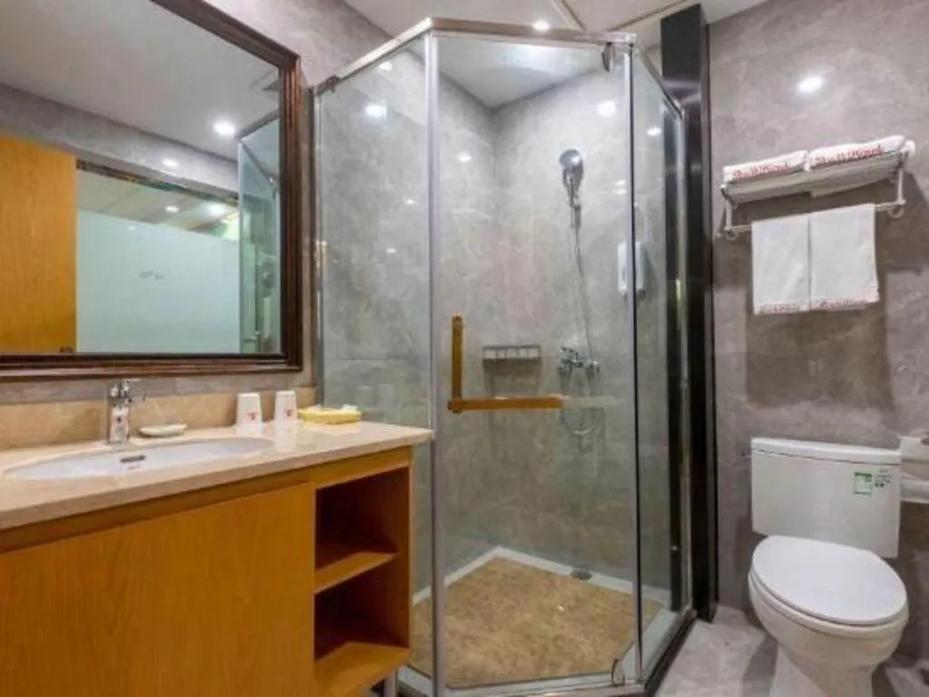 Shell Hotel Changzhou North Railway Station Global Harbor Metro Station