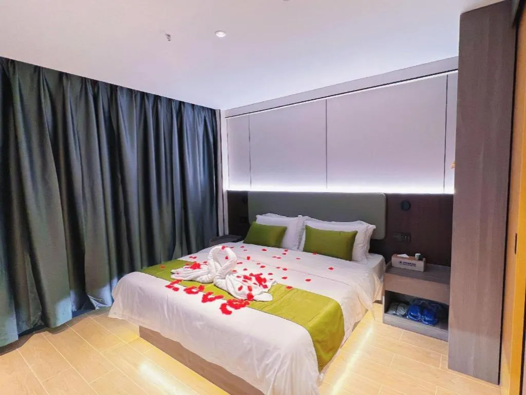 Bed in GreenTree Inn Express Guangxi Nanning Mingyang Avenue Nanning Airport