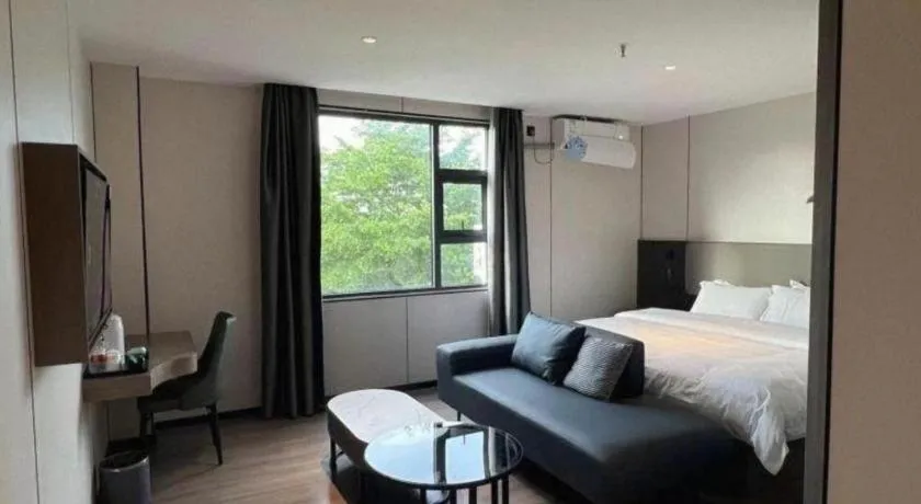 Bed in GreenTree Inn Express Guangxi Nanning Mingyang Avenue Nanning Airport