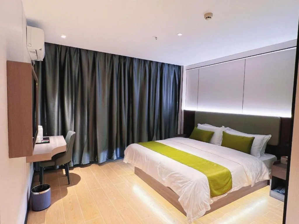 Bed in GreenTree Inn Express Guangxi Nanning Mingyang Avenue Nanning Airport