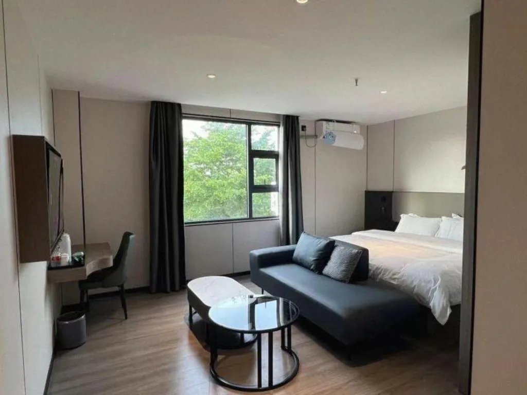 Bed in GreenTree Inn Express Guangxi Nanning Mingyang Avenue Nanning Airport