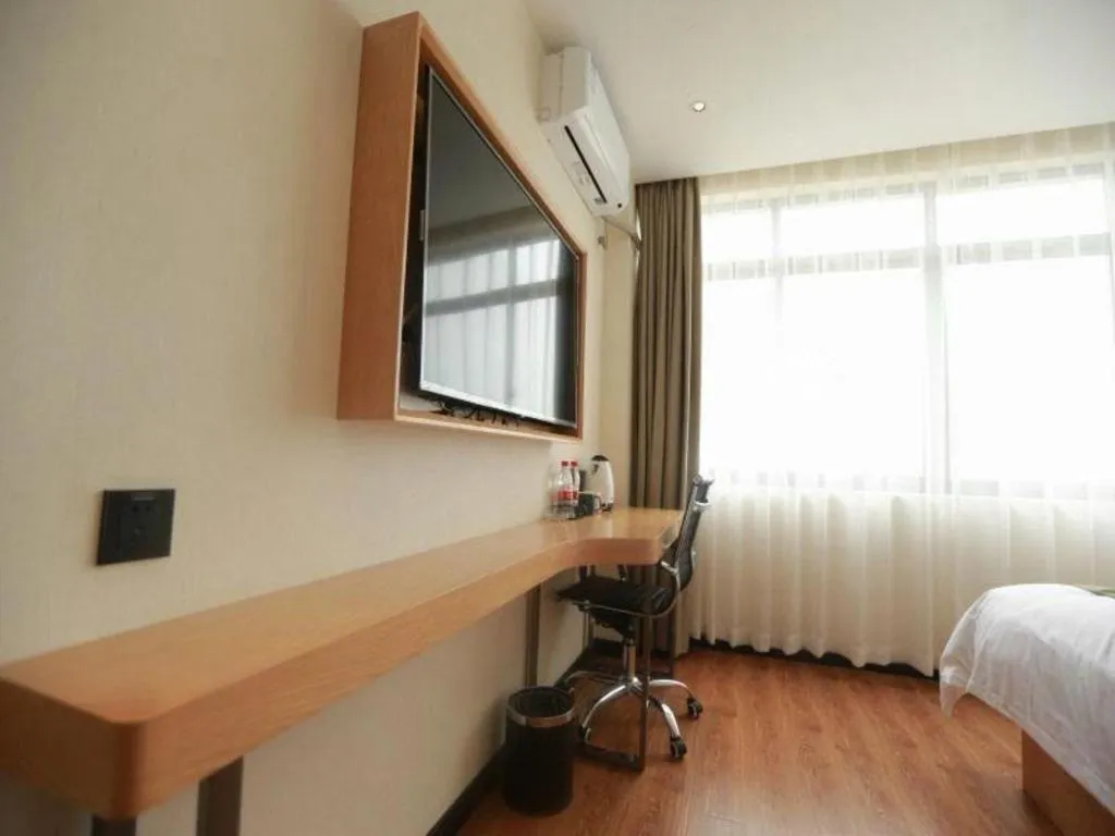 Bed in GreenTree Inn Express Guangxi Nanning Mingyang Avenue Nanning Airport