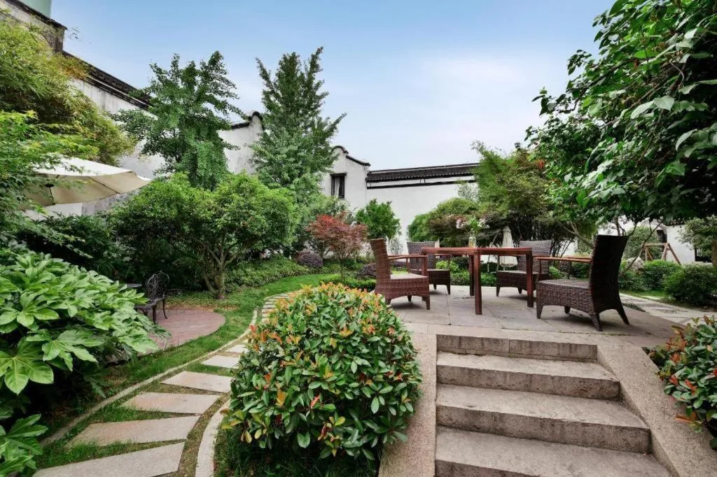 Blossom House Nanxun Qiushu Lane