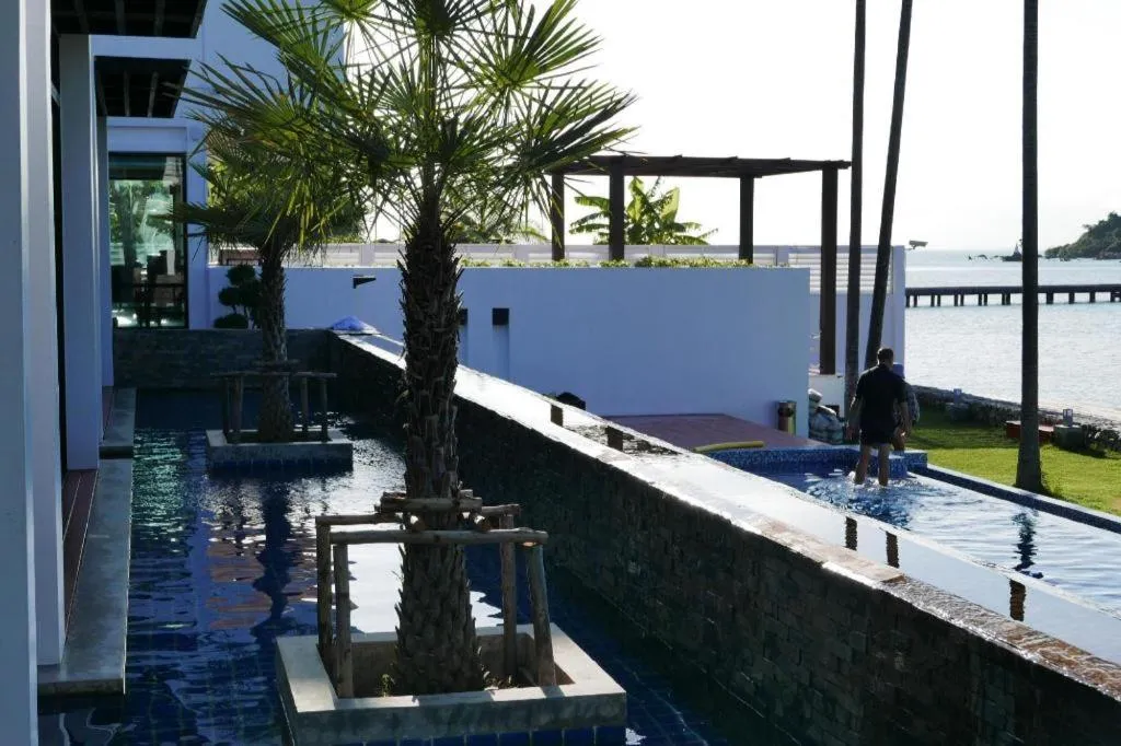 AT Kung Kra baen Hotel and Residence