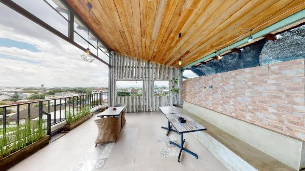 Hart Hotel Premium Rapatmaja