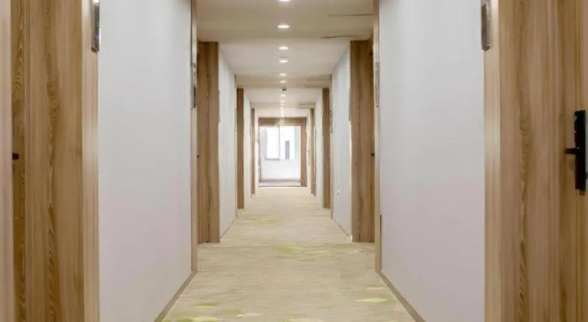 VX Hotel Hangzhou Banshan