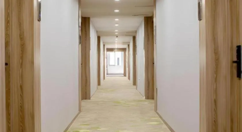 VX Hotel Hangzhou Banshan