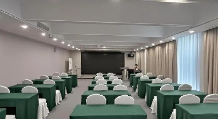 VX Hotel Hangzhou Banshan