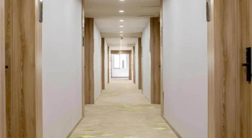 VX Hotel Hangzhou Banshan