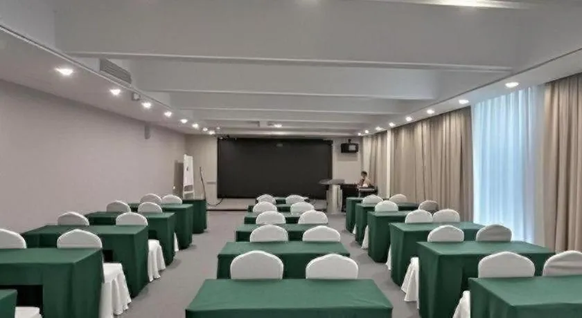 VX Hotel Hangzhou Banshan