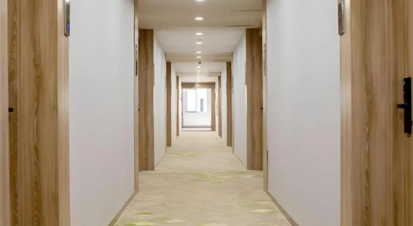 VX Hotel Hangzhou Banshan