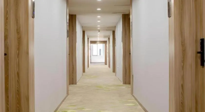 VX Hotel Hangzhou Banshan