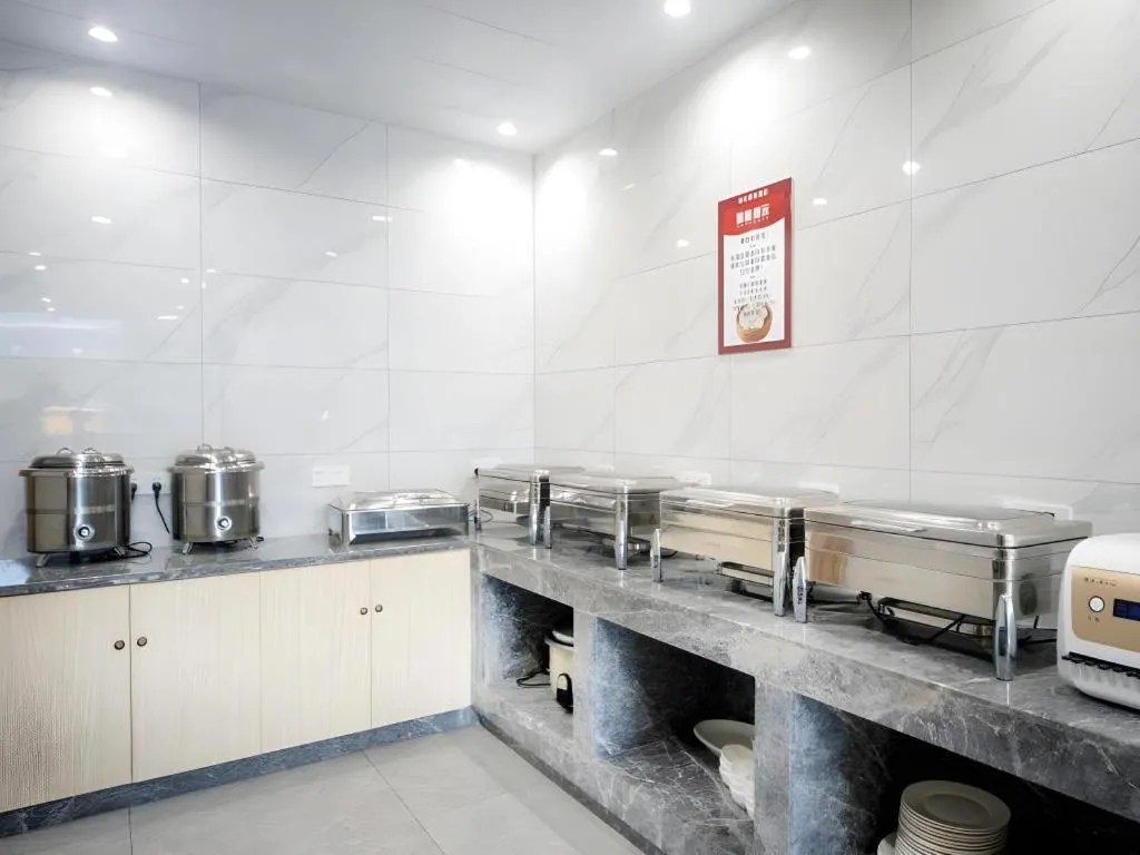 VX Hotel Hangzhou Banshan