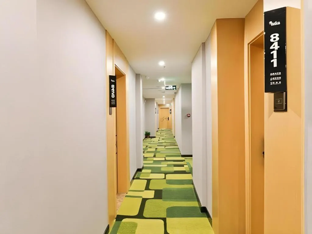 Vatica Hotel Hefei Yaohai Longgang Subway Station