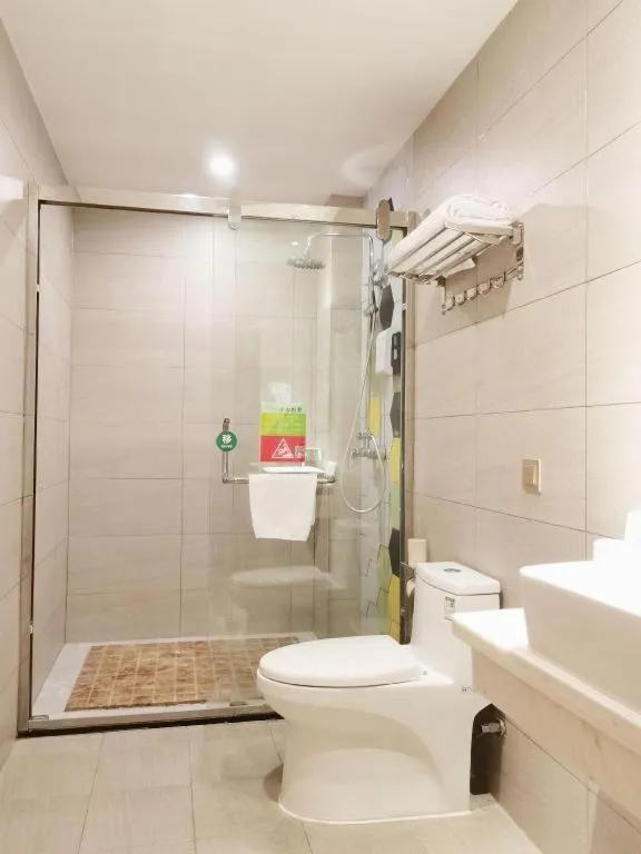 Vatica Hotel Hefei Yaohai Longgang Subway Station