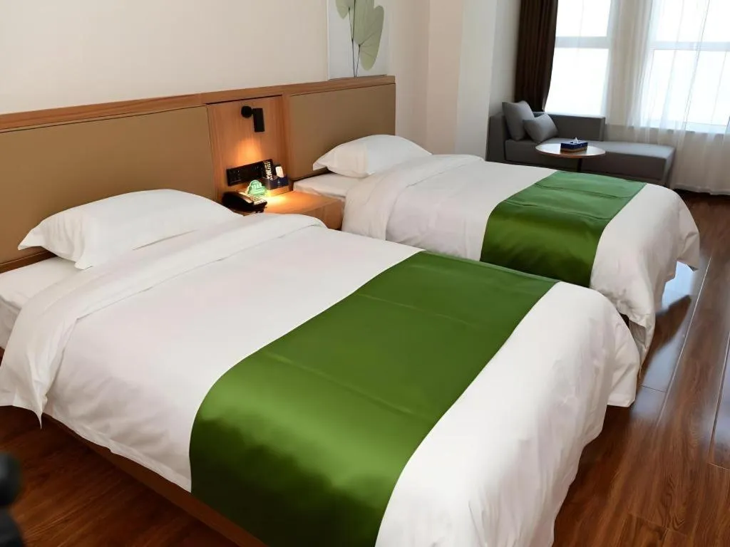 Bed in GreenTree Inn Xingta Songjing Street Financial Center