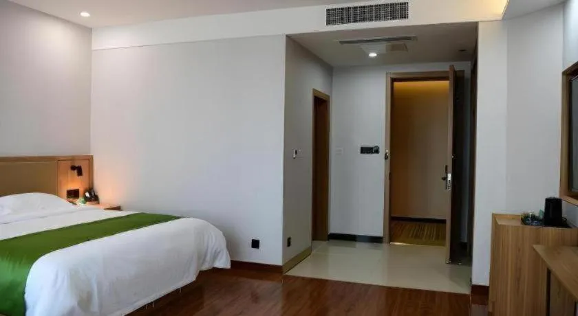 Bed in GreenTree Inn Xingta Songjing Street Financial Center