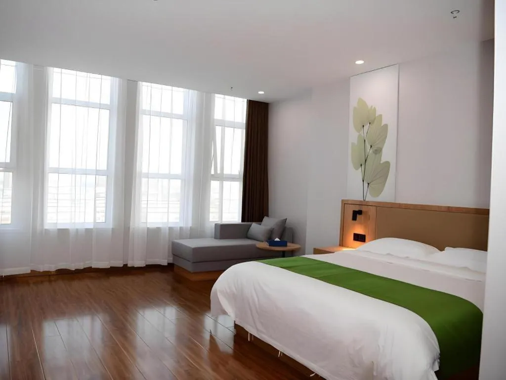 Bed in GreenTree Inn Xingta Songjing Street Financial Center