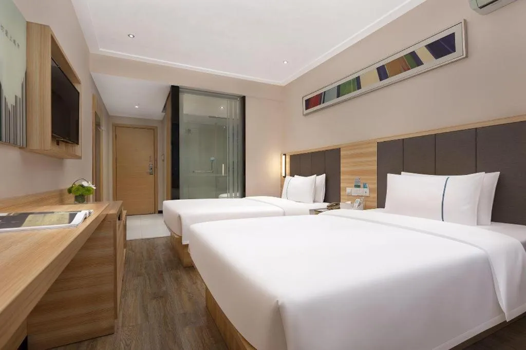 Bed in City Comfort Inn Changsha Window of the World Zhongmao City