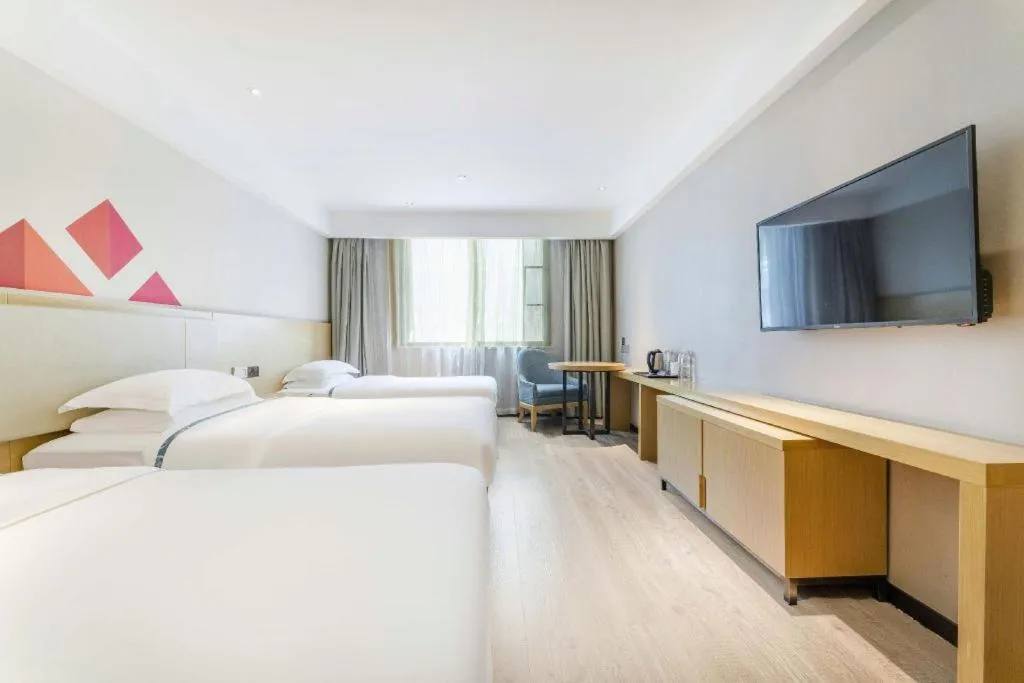 Bed in City Comfort Inn Guangzhou Shixi Metro Station Pazhou Exhibition