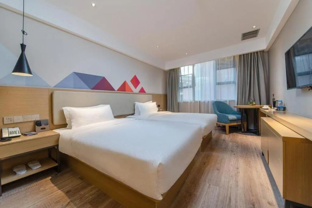 Bed in City Comfort Inn Guangzhou Shixi Metro Station Pazhou Exhibition