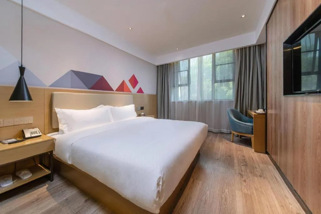 Bed in City Comfort Inn Guangzhou Shixi Metro Station Pazhou Exhibition