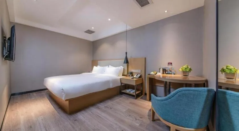 Bed in City Comfort Inn Guangzhou Shixi Metro Station Pazhou Exhibition