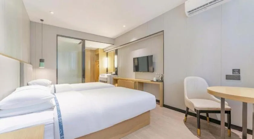 Bed in City Comfort Inn Guangzhou Shixi Metro Station Pazhou Exhibition