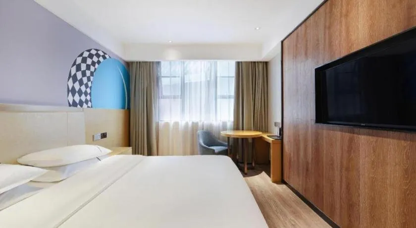 Bed in City Comfort Inn Guangzhou Shixi Metro Station Pazhou Exhibition