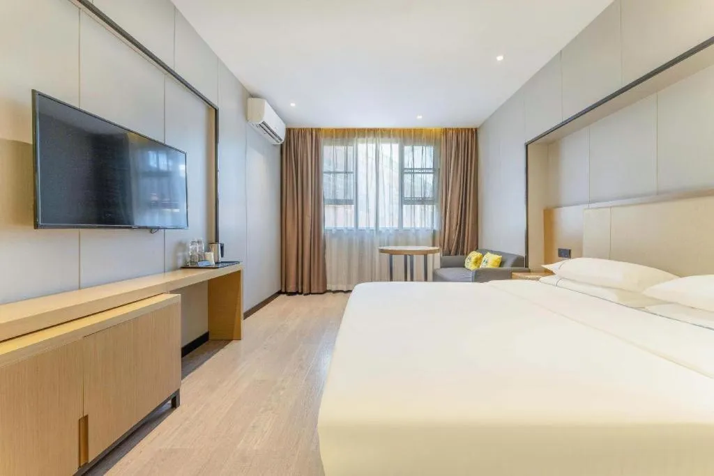 Bed in City Comfort Inn Guangzhou Shixi Metro Station Pazhou Exhibition