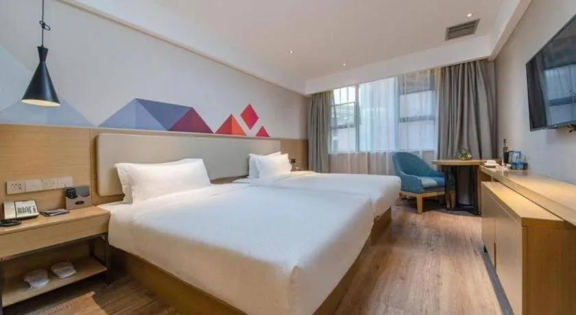 Bed in City Comfort Inn Guangzhou Shixi Metro Station Pazhou Exhibition