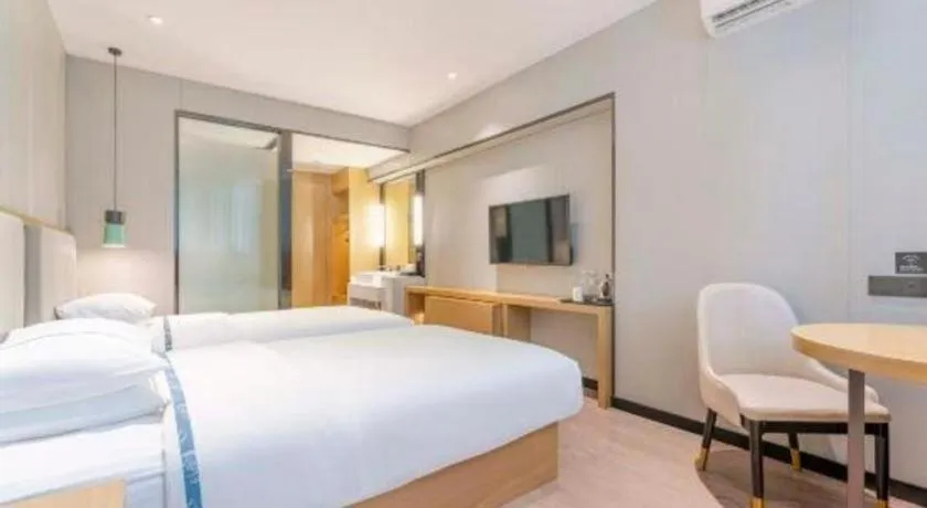 Bed in City Comfort Inn Guangzhou Shixi Metro Station Pazhou Exhibition