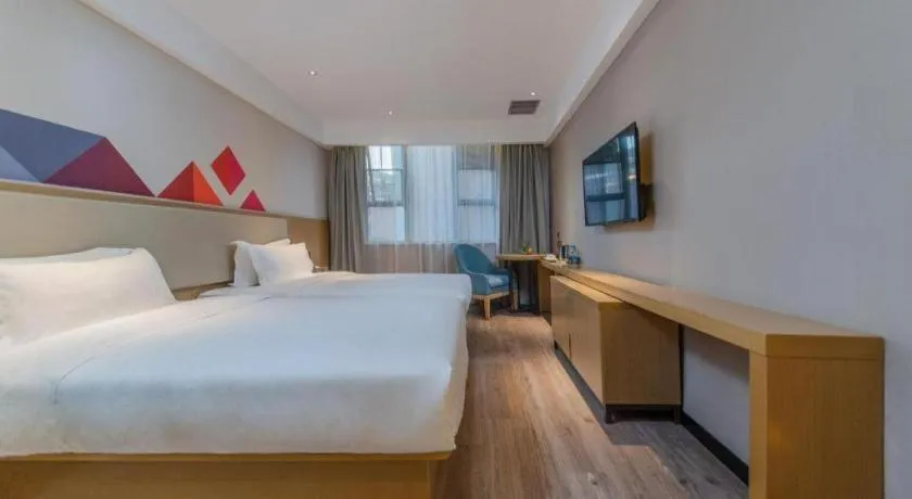 Bed in City Comfort Inn Guangzhou Shixi Metro Station Pazhou Exhibition